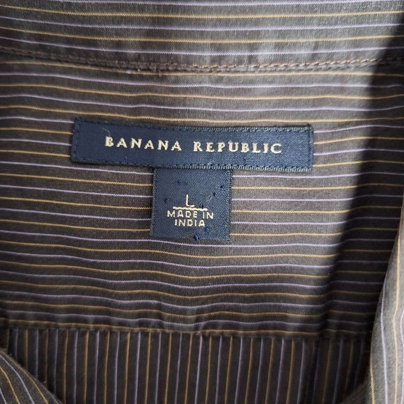 Banana Republic long sleeve button-down men's shirt size large. - Picture 2 of 8